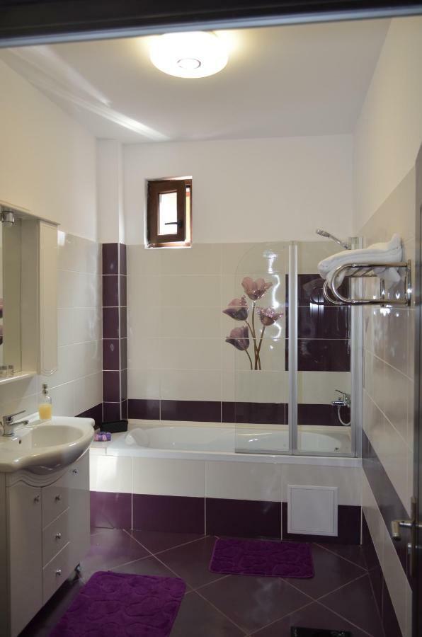 Villa Casa Pricas Moieciu de Jos Exterior foto